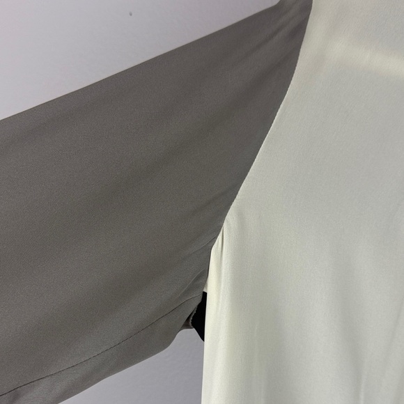 Elie Tahari 100% Silk Elegant Black White Black & Gray V-Neck Blouse Size Medium - Picture 5 of 13
